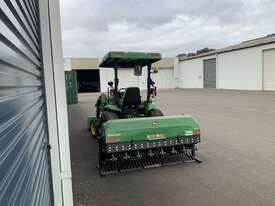 John Deere Arecore 2000 Aerator - picture0' - Click to enlarge