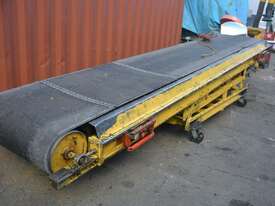 Powered rubber 910(w) belt Conveyor adjustable height & angle 3 phase 5400 long - picture2' - Click to enlarge