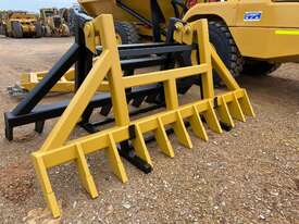 New Australian Made D6K/N Stick Rake  - picture1' - Click to enlarge