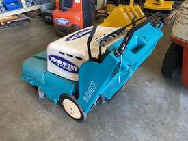 Tennant Sweeper 6080 - picture0' - Click to enlarge