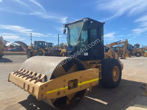 2013 Caterpillar CS56 Vibratory Compaction Roller 