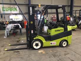 Compact Cushion Tyre Excellent Condition 2.5t LPG CLARK Forklift - Hire - picture0' - Click to enlarge