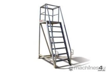   LARGE PLATFORM LADDER
