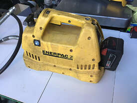 Enerpac 28 Volt Cordless Hydraulic Pump Porta Power Battery & Charger 10000 PSI XC1202M - Used - picture0' - Click to enlarge