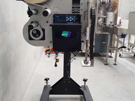 Arca Bi-Fuel Linerless Labeller - picture0' - Click to enlarge