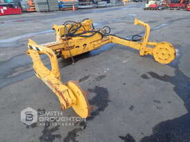 TYRE HANDLER TO SUIT CATERPILLAR LOADER - picture0' - Click to enlarge