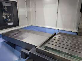 2015 Doosan VM750 Vertical Machining Centre - picture1' - Click to enlarge