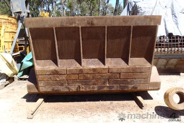 Misu   Hydraulic Loading Bucket