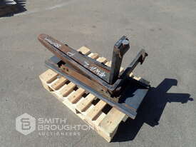 850MM FORKS TO SUIT MINI SKID STEER - picture0' - Click to enlarge