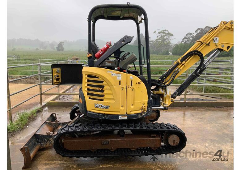 Used 2015 Yanmar VIO356B Excavator in , Listed on Machines4u