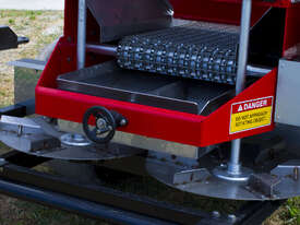 FARMTECH VIKING 4000  BELT SPREADER (4000L) - picture1' - Click to enlarge