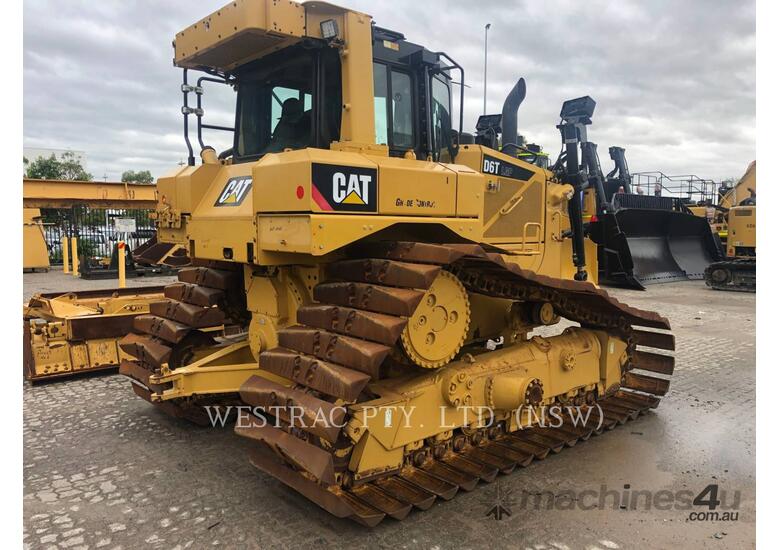 Used 2017 Caterpillar D6T Dozer in , - Listed on Machines4u