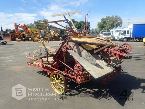 VINTAGE HAY BINDER