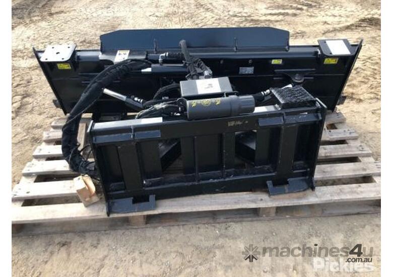 Used Caterpillar 2019 2300mm CAT 6 Way Dozer Blade Attachment Weight