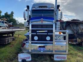 Kenworth T658 - picture0' - Click to enlarge