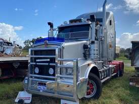 Kenworth T658 - picture1' - Click to enlarge