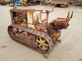 1926 Caterpillar 2 Ton Crawler *CONDITIONS APPLY* - picture2' - Click to enlarge