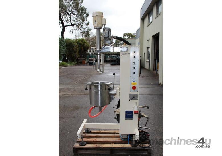 Vacuum Processing Vessel.