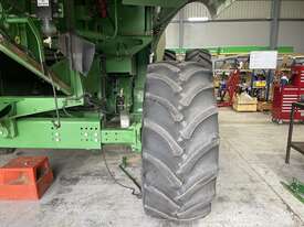 2014 John Deere S670 Combines - picture0' - Click to enlarge