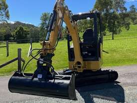 2021 CAT 301.7 Excavator - picture1' - Click to enlarge