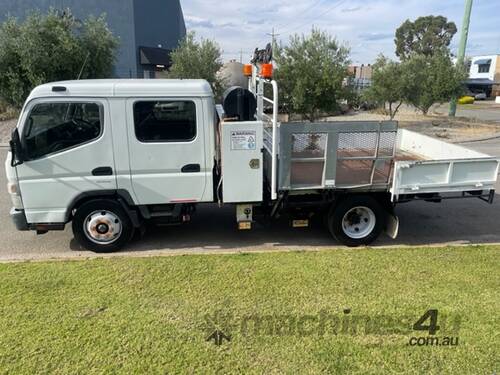 Truck Mitsubishi Canter Dual Cab 815 Auto SN1436 WN33385