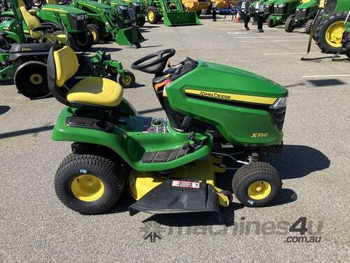 2022 John Deere X350 Lawn Garden Tractors