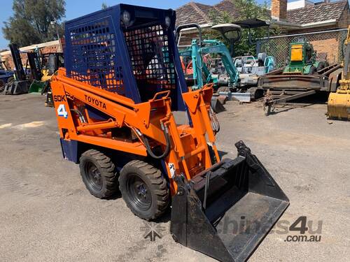 TOYOTA SDK4 SKID STEER LOADER