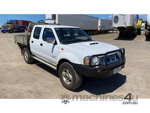 Nissan Navara STR