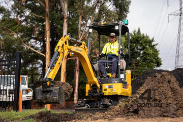 Mini Excavator 1.7T + Trailer, Buckets & Half Hitch!
