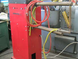 SIP 25 KVA Pneumatic Spot Welder with long 700mm Arms - picture1' - Click to enlarge