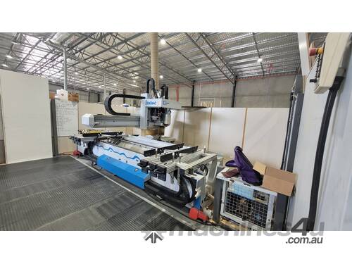 Weeke cnc woodworking machine 