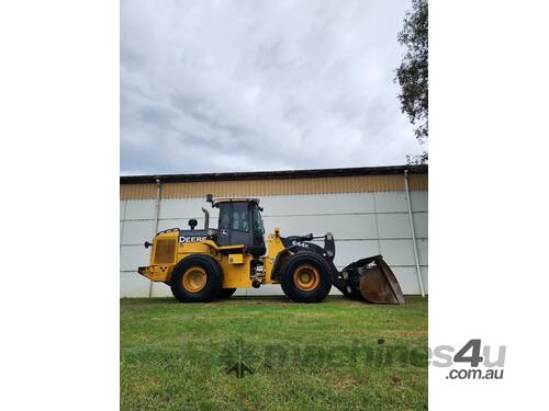 John Deere 644K Loader