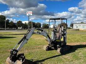 Used Bobcat Mini Excavator - picture1' - Click to enlarge