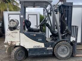 Used Crown 3.3Ton Forklift  - picture0' - Click to enlarge