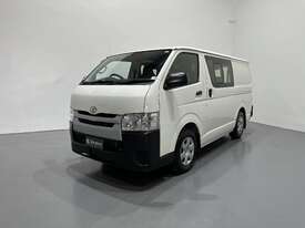 2016 Toyota Hiace LWB Crew Diesel - picture2' - Click to enlarge