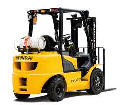 Hyundai Forklift 3.5T: LPG Economy Model 25LE-7 - picture0' - Click to enlarge
