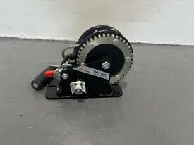 Hand Winches - picture0' - Click to enlarge