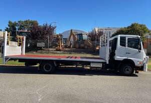 Truck Tray UD Condor MK11250 250HP Auto 6 tonne 6m tray 2014 Air bags SN1580