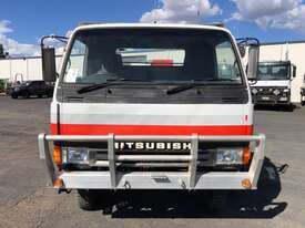 1994 Mitsubishi Canter Fire Truck 4 x 4 - picture1' - Click to enlarge