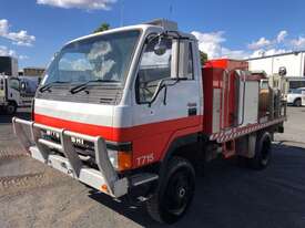 1994 Mitsubishi Canter Fire Truck 4 x 4 - picture2' - Click to enlarge