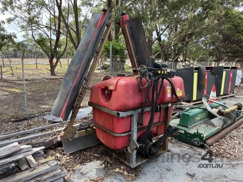 Boom Spray 
Silvan Custom Boom Spray Unit, Approx 800 Litres, Approx Width 6 Metres, PTO Driven, Unk