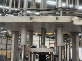 Aluminium Low Pressure Casting machine  - picture0' - Click to enlarge