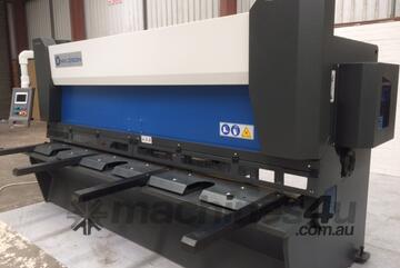 Madison 4 metre x 8mm NC hydraulic guillotine