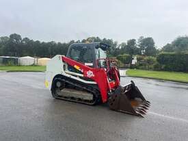 PIVOTAL ALLIANCE - 917.9HRS - 2022 Takeuchi TL6R Tracked SkidSteer - picture0' - Click to enlarge