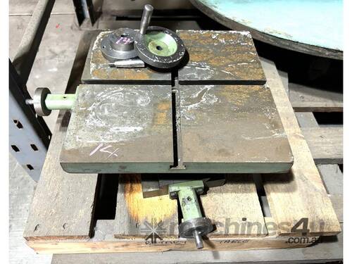 ROTARY TABLE 300MM