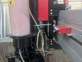 Waterjet 5 axis OMAX 1530 Gen 2 - picture1' - Click to enlarge