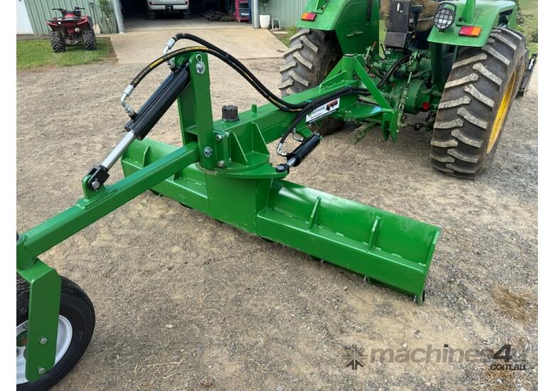 caption Grader Tractor Rear Linkage – Ideal for Precision Grading and Final Trim Applications!