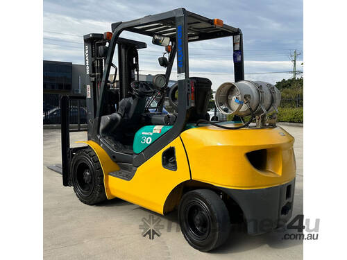 Komatsu 3T Gas Forklift / Dual Fuel with Container Mast FOR SALE