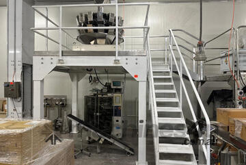 MULTI HEAD WEIGH & VERTICAL FORM & FILL PACKAGING MACHINES - ISHIDA TAM - Confectionary factory