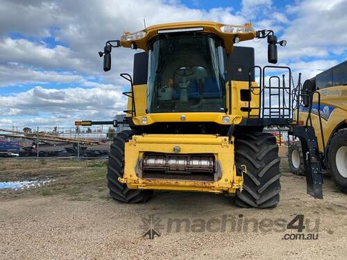 New Holland 8090